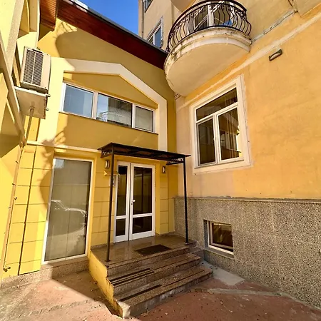 Prime At 34 Bratya Miladinovi Street Daire Sofya